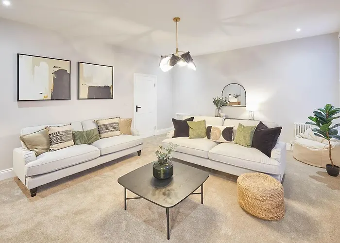 Host & Stay - Albion House