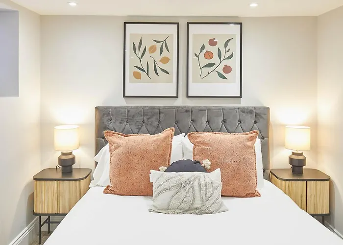 Host & Stay - Albion House